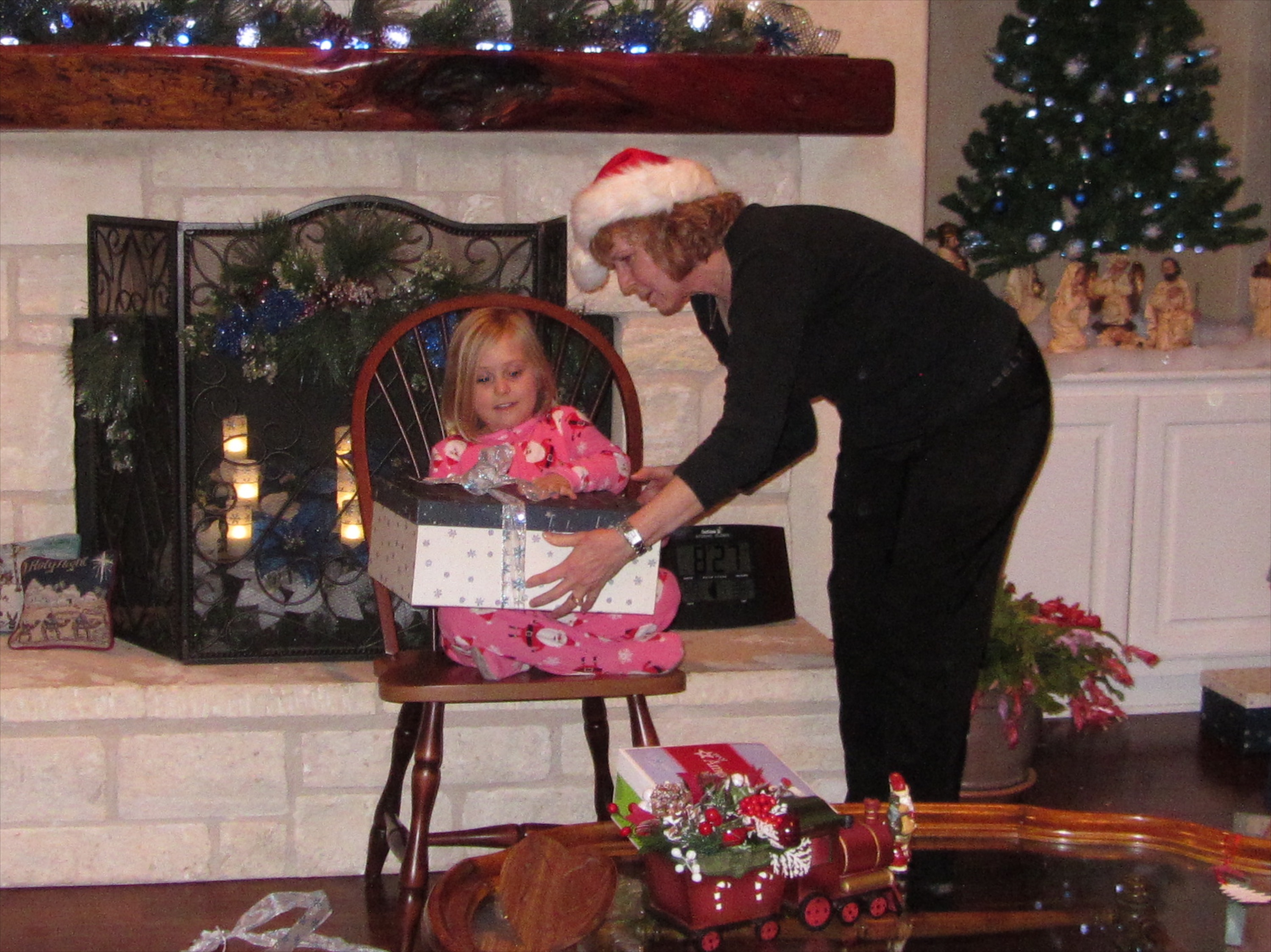 2013-12-23 21-27-12 Hildebrand Christmas.jpg